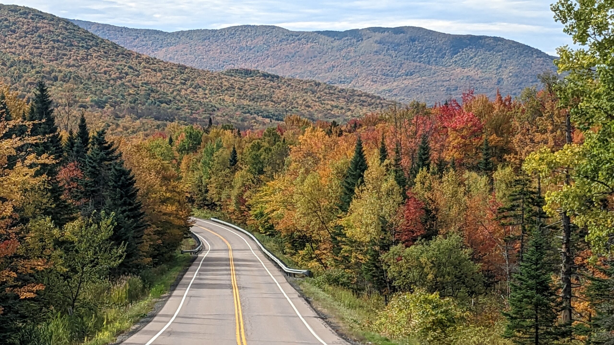 Display the beauty of Vermont in the fall